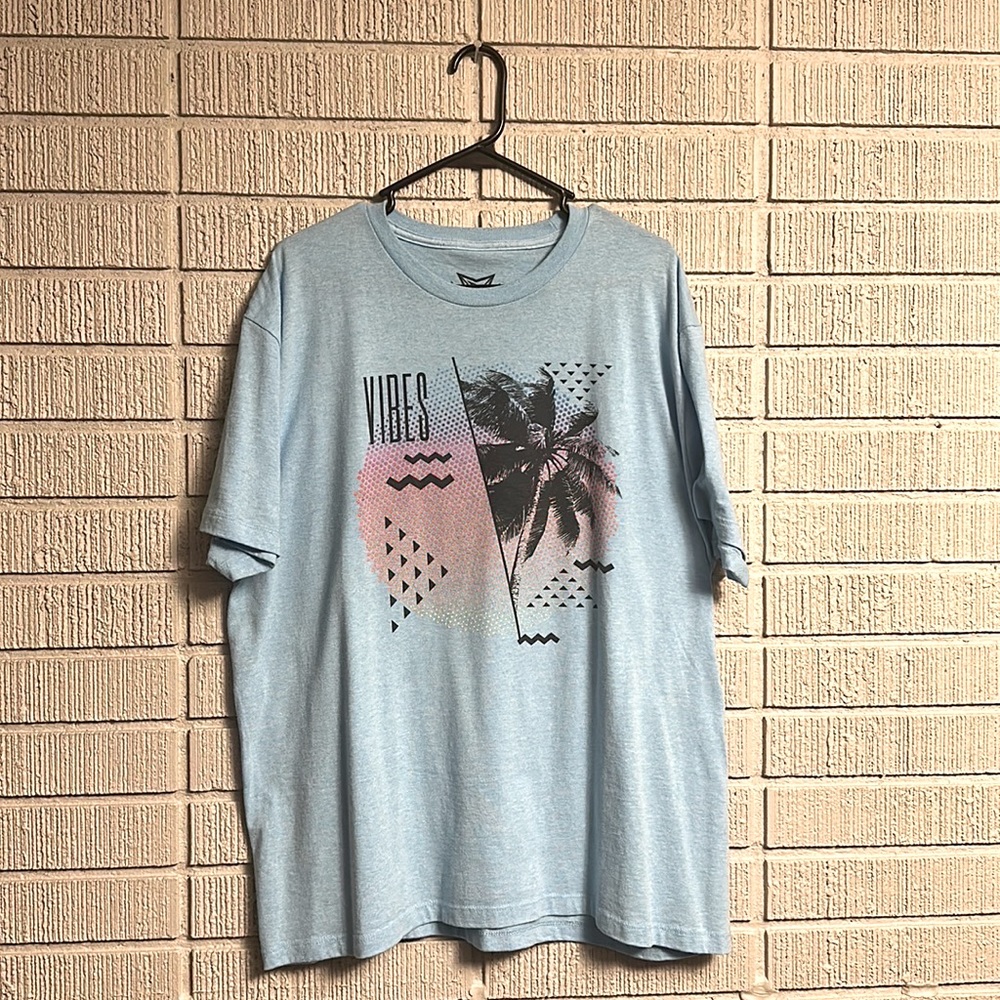 Men’s XL Tshirt light Blue
